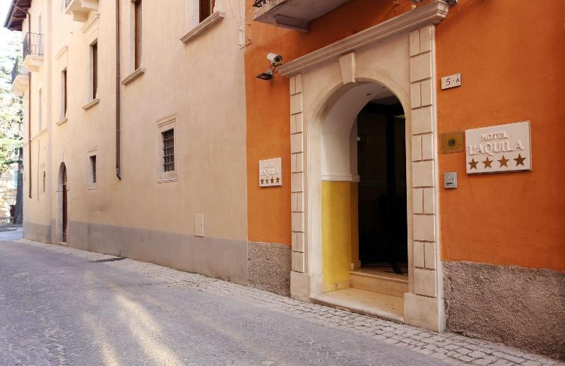 Hotel L'Aquila Exterior photo