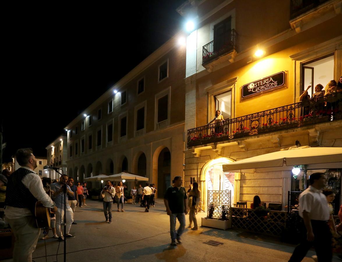 Hotel L'Aquila Exterior photo