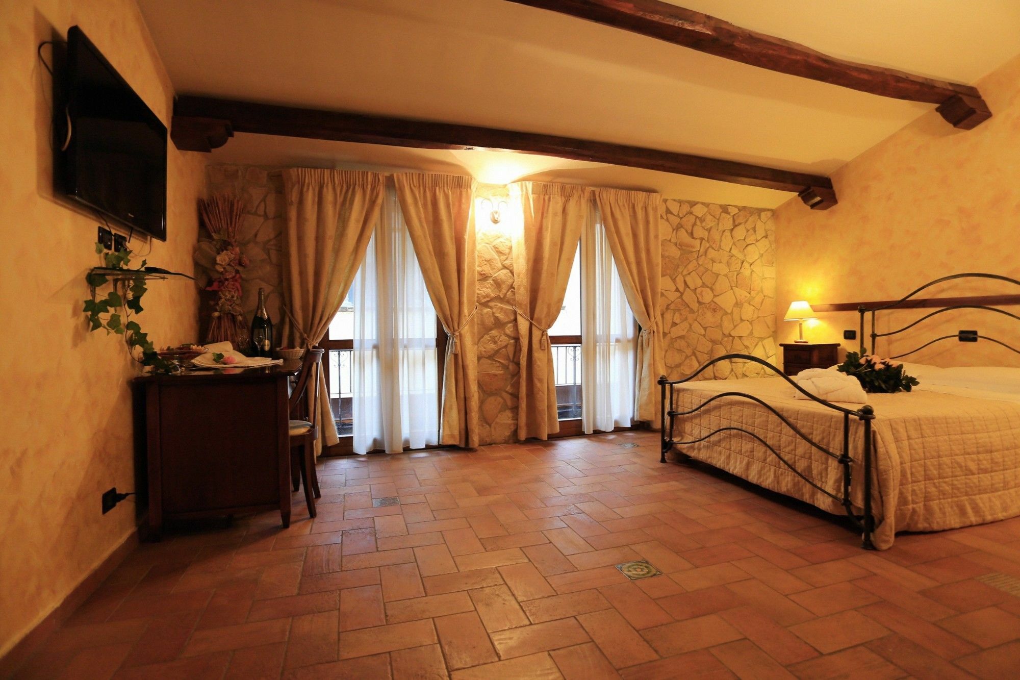Hotel L'Aquila Exterior photo